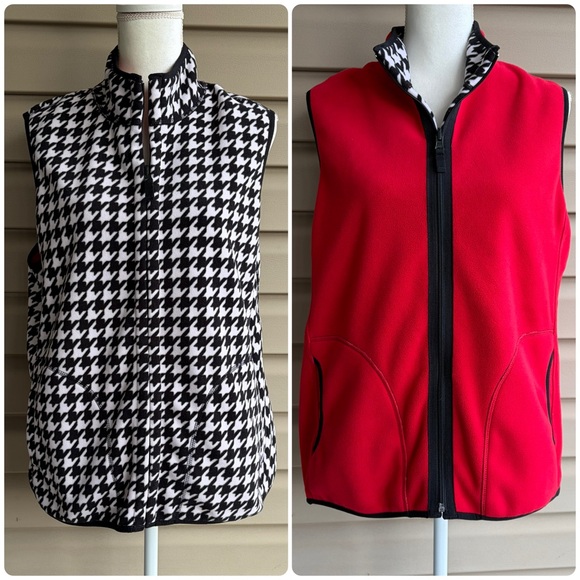 Kim Rogers Jackets & Blazers - •Kim Rogers• Reversible Full Zip Fleece Vest - Size XL